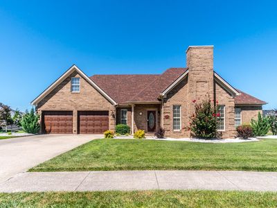 114 Castlewood Dr