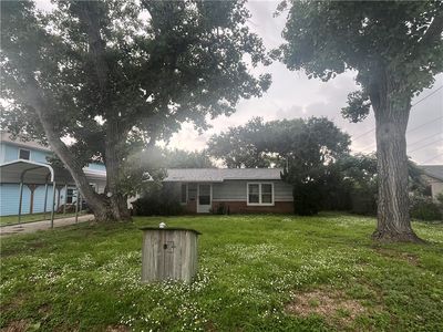 2845 Debra Ln
