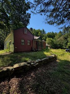 62 E Chestnut Hill Rd