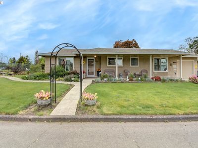 200 S Cascade Dr