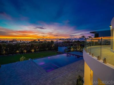 8308 Calle Del Cielo