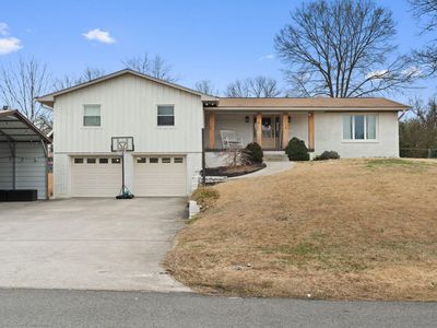 2640 Rolling Hills Dr NW