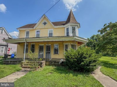 27-29 E Mill St