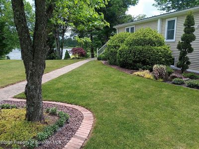 583 Lakeview Dr
