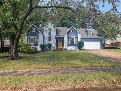 2217 Oak Hollow Ln