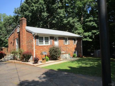 862 Izaak Walton Rd