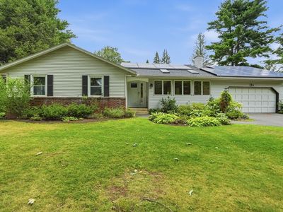 31 Colonial Ct