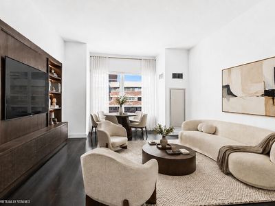 300 E 23rd St APT 8A
