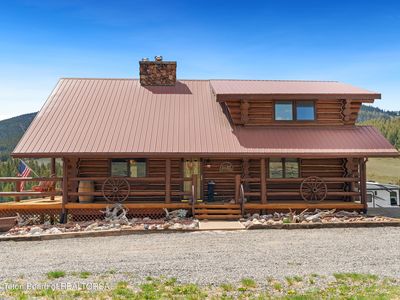 196 Soda Springs Dr