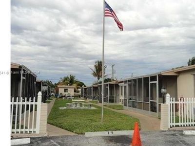 2211 Lincoln St APT 7