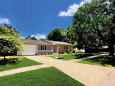 Property at 2707 Worcester Dr, Champaign, IL
