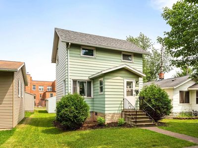 122 S 60th Ave W