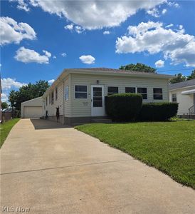 Property at 510 Maplewood Ave, Struthers, OH