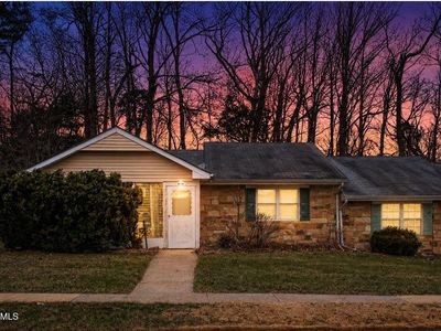 31 A Poinsettia Court