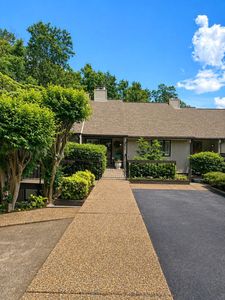 203 River Point Rd #203