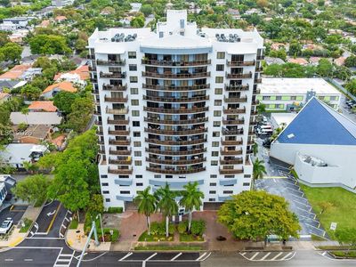 2301 SW 27th Ave APT 906