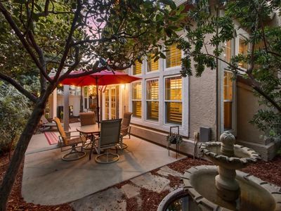 9912 Villa Granito Ln