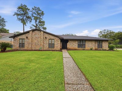1320 Fenwick Cir