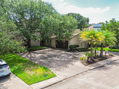6 Park Ln