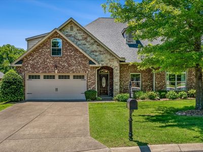 112 Silverstone Ln