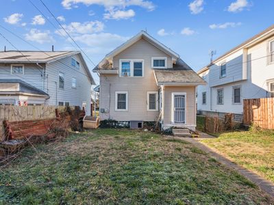 1080 Linden Ave