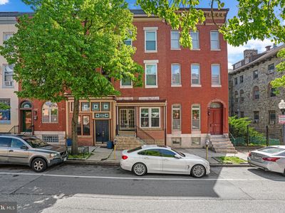 2415 Saint Paul St