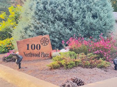 100 Northwood Pl