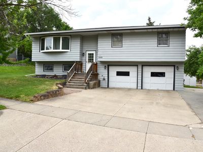 608 N Taylor Ave