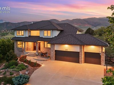 2550 Oak Hills Dr