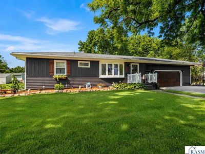 Property at 313 1st St SE, Madelia, MN