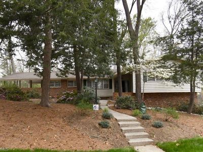 1200 Glen Eden Dr