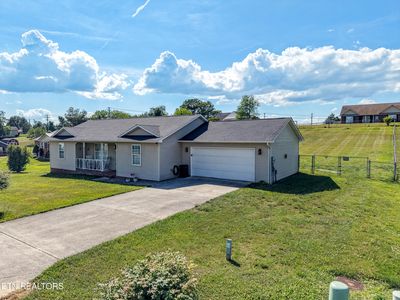 219 Twin Ridges Dr
