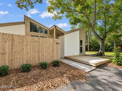 2492 WHISPERING WOODS Boulevard #2