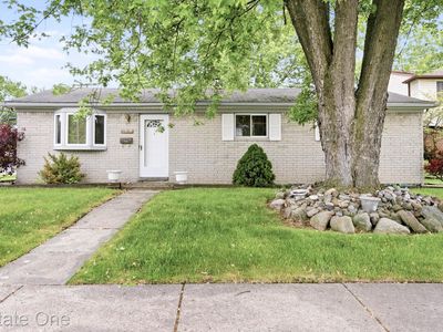 9384 Elaine Ct