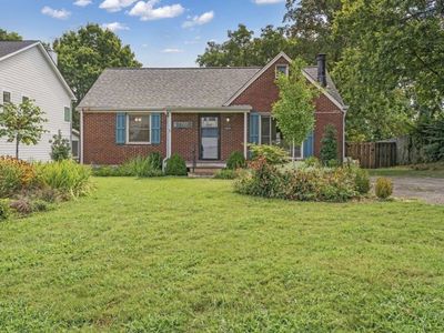 1805 Sherwood Ln