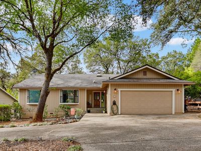 Property at 11237 Bobolink Way, Auburn, CA