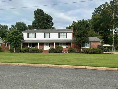 1003 Dogwood Ln
