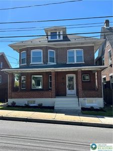 2332 S 4th St