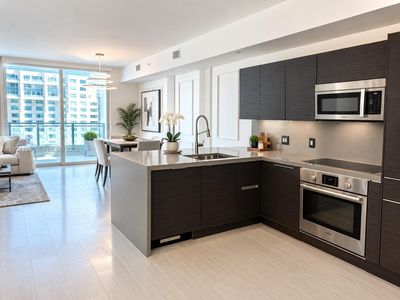 1080 Brickell Ave Unit 1606