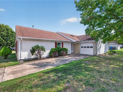 3069 Barberry Ln