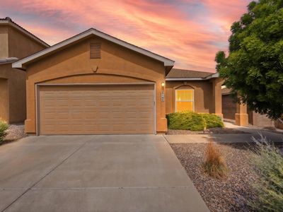 916 Kipuka Dr NW