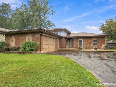 1823 Hazelwood Dr