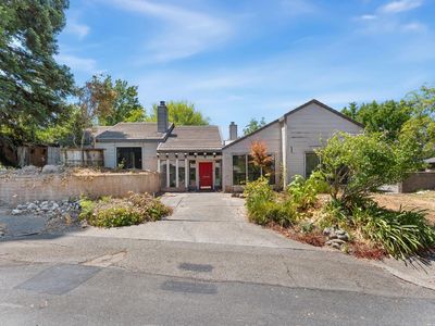 5443 Woodwynn Ct