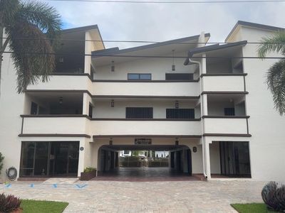 3208 SE 12th Street #301