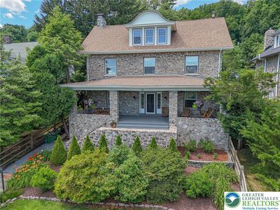 126 Parker Ave