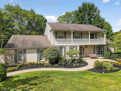 12425 Beacon Hill Dr