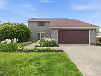 3805 N Lancaster Dr