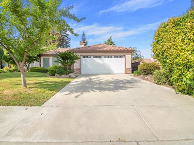 1602 E La Vida Court