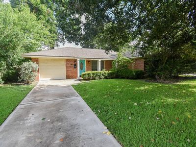 2210 Gardenia Dr