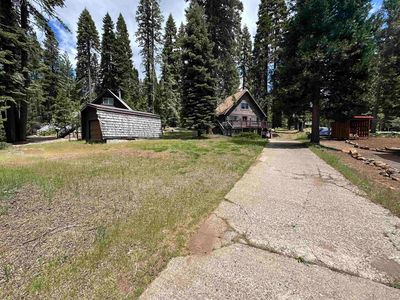 1226 Lassen View Dr
